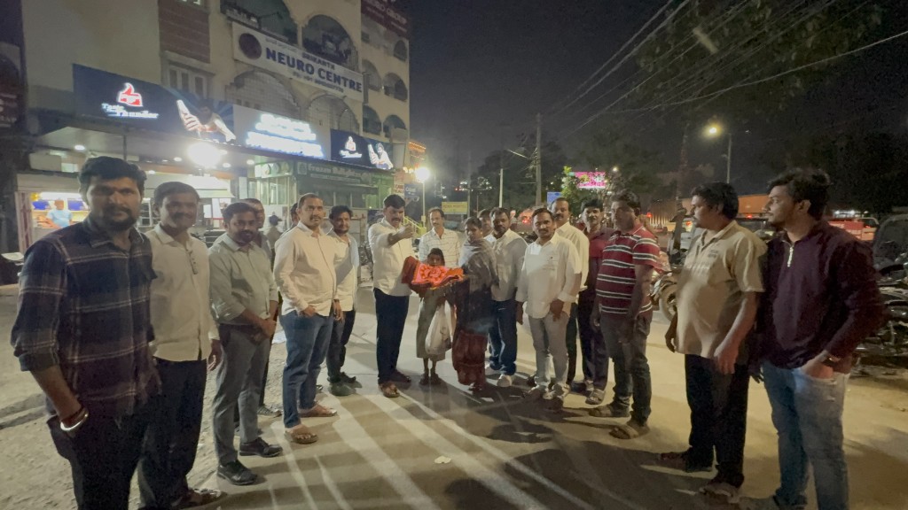 Bedsheets Distribution by Attepally Ramaprabhu.